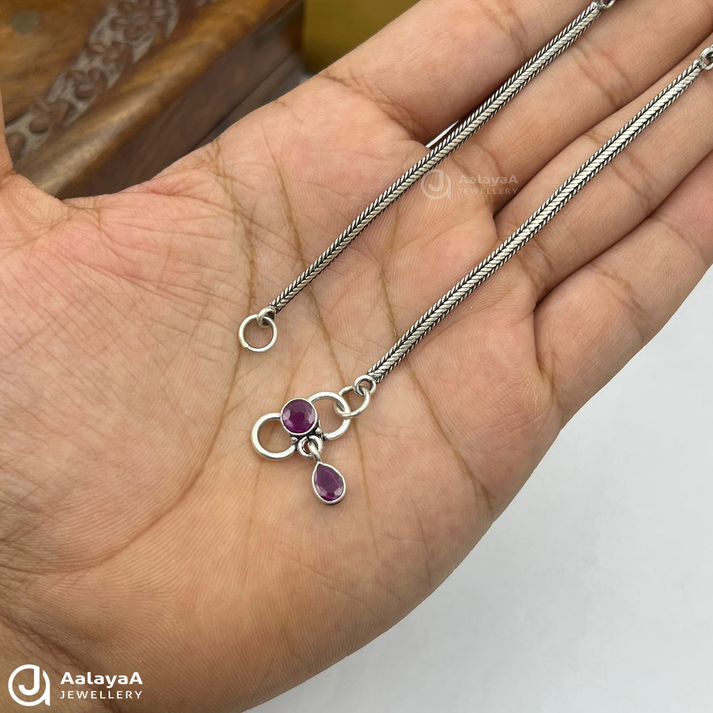 Silver Antique Nysha Crystal Petal Anklet