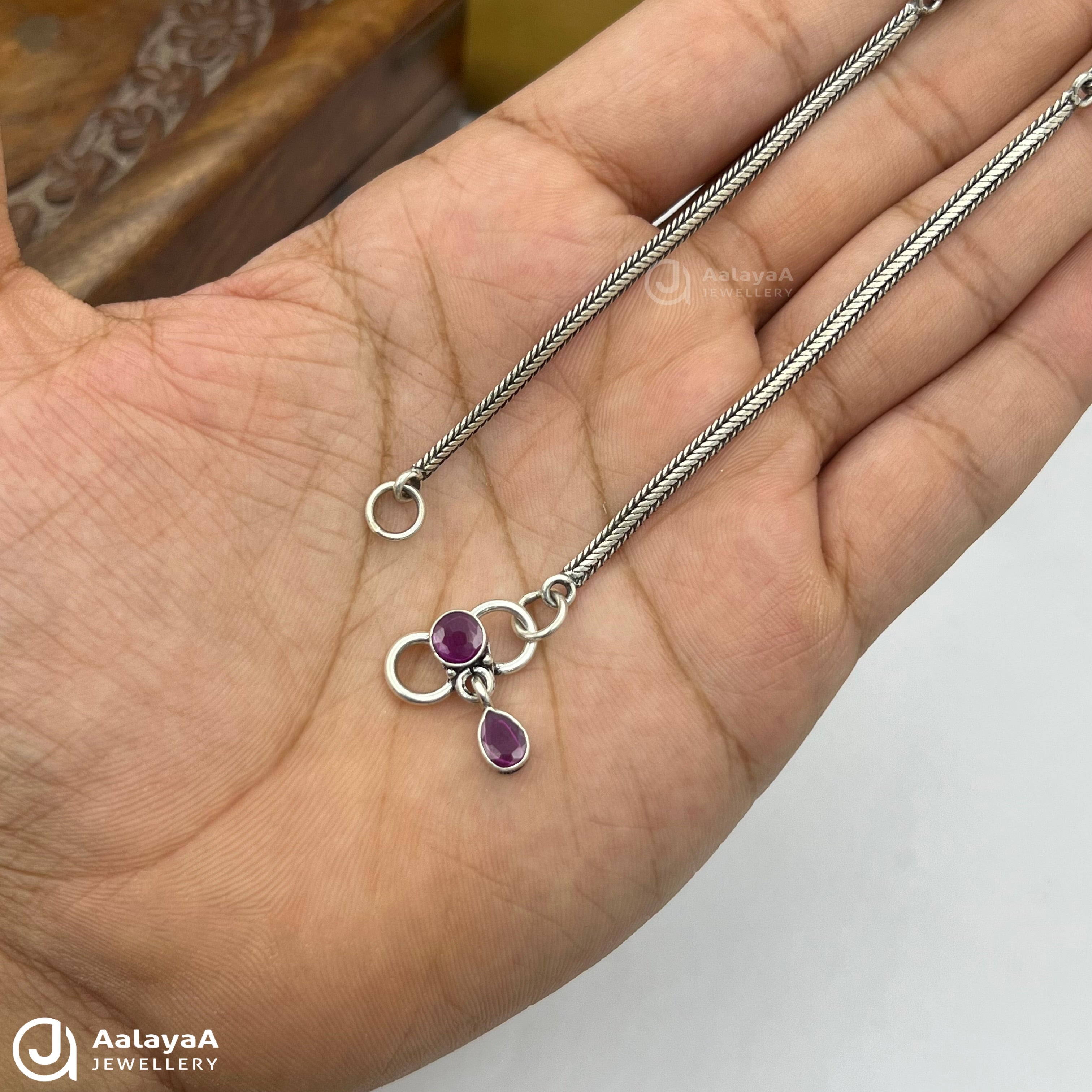 Silver Antique Nysha Crystal Petal Anklet