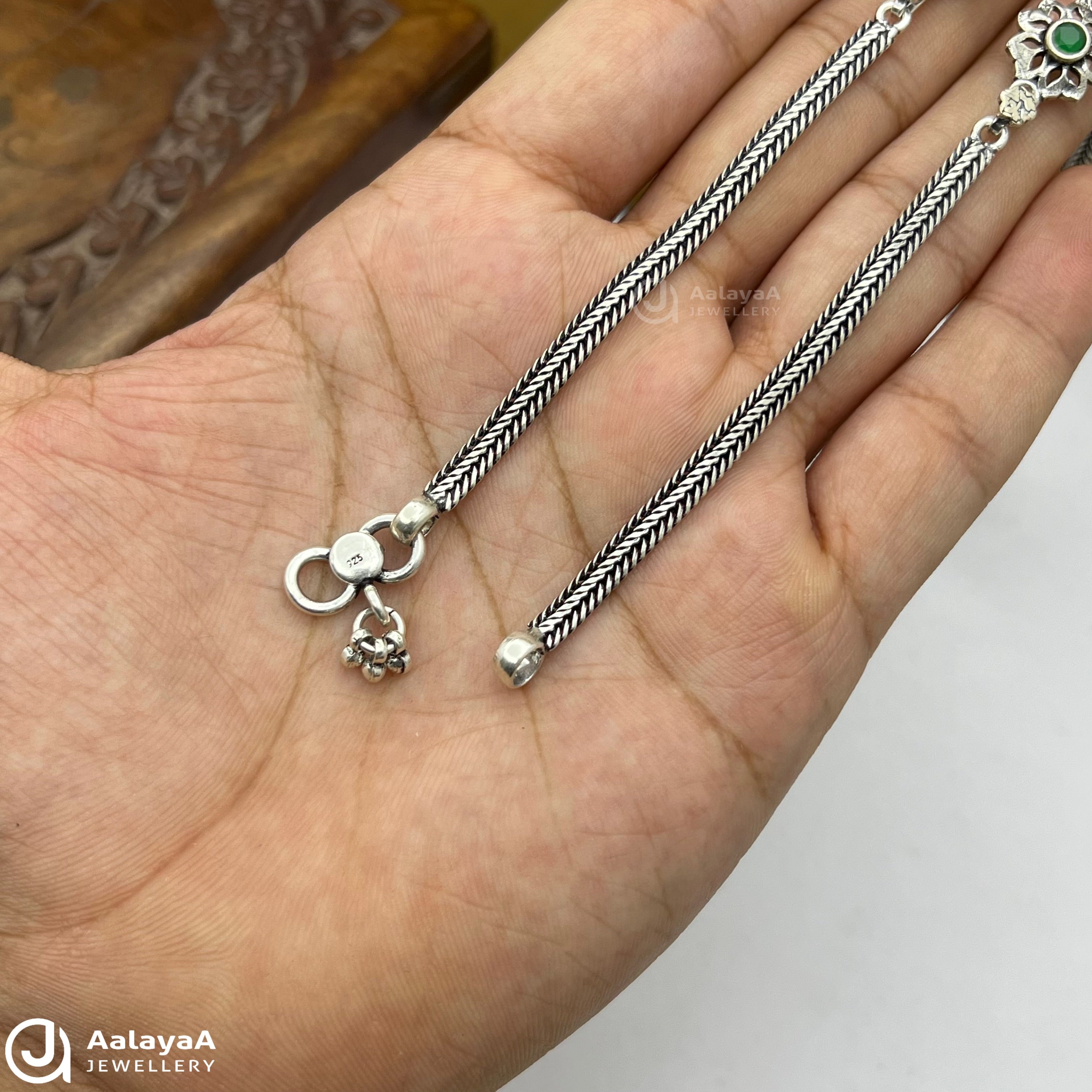 Silver Antique Malligai Chakra Anklet