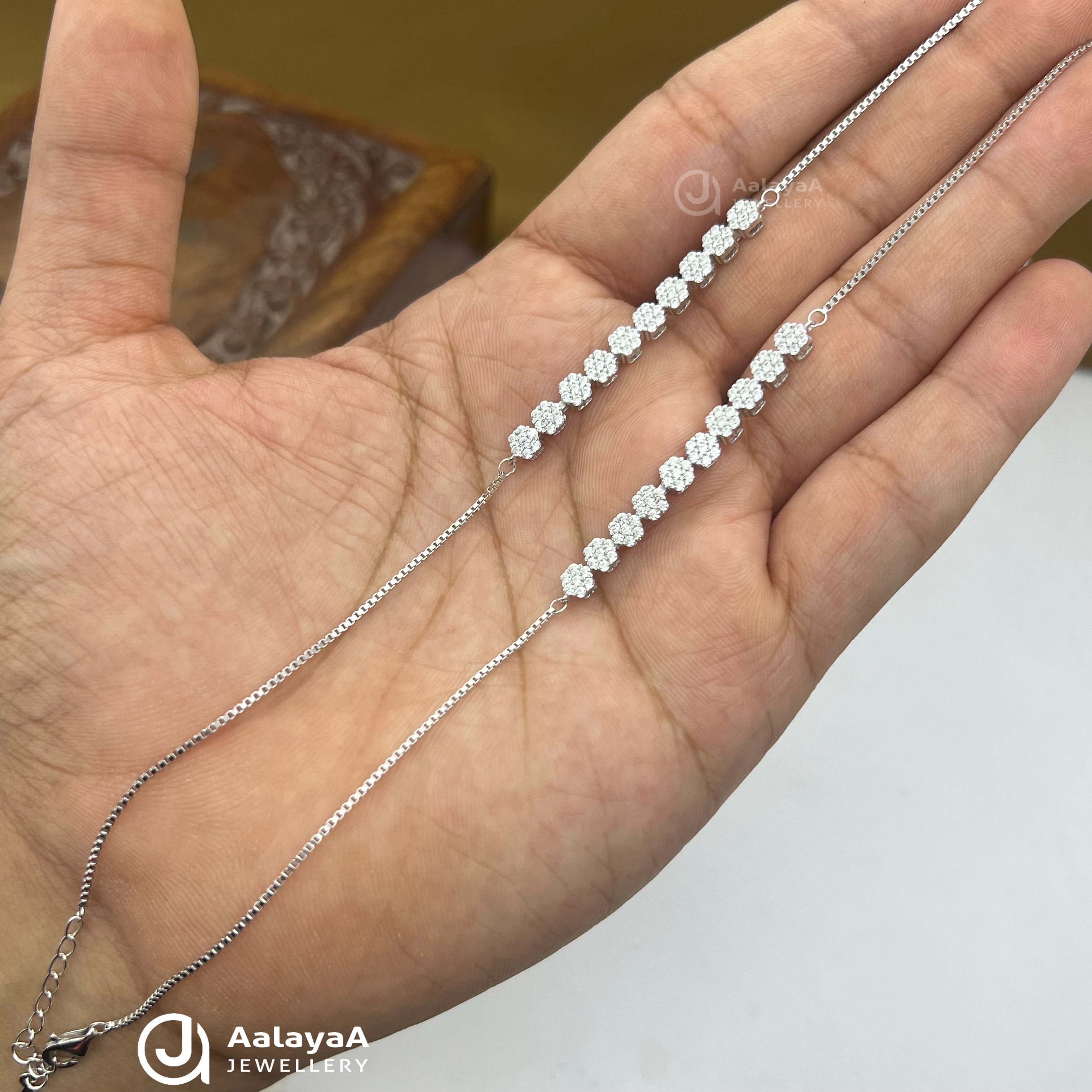 Silver Luxe Spark Anklet