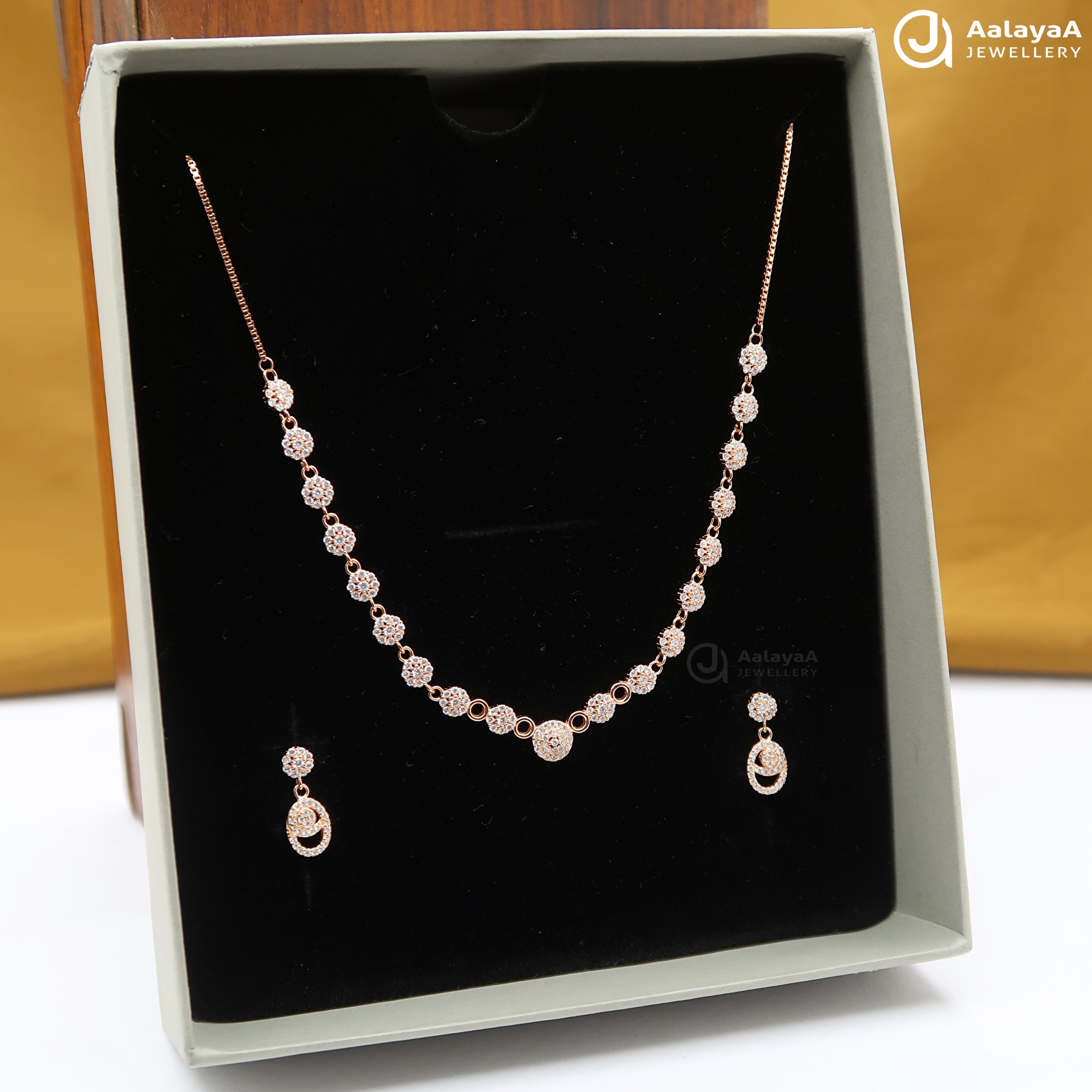 Silver Rose Gold Rosette Elegance Necklace Set