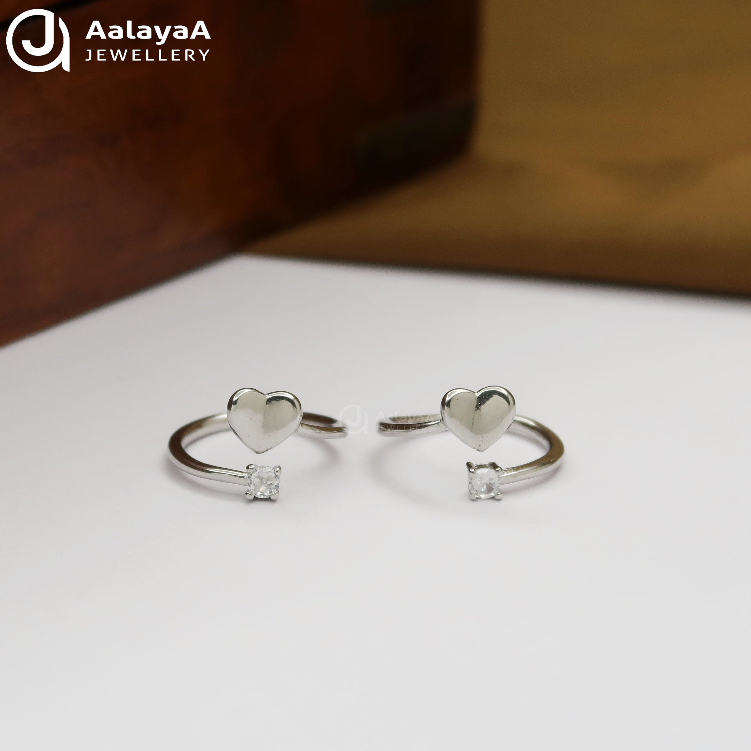 Silver Heart Halo Toe Ring