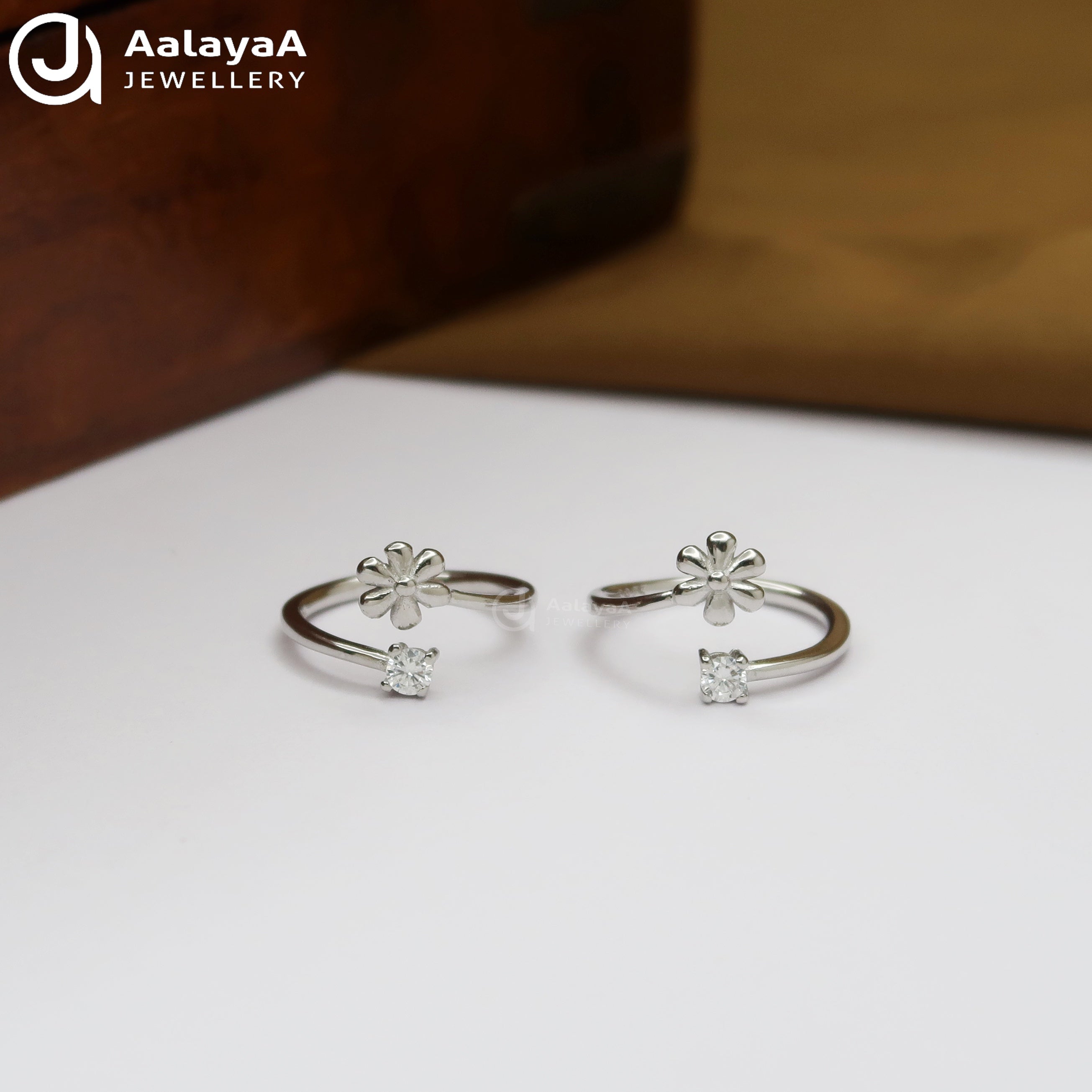 Silver Rose Petal Toe Ring