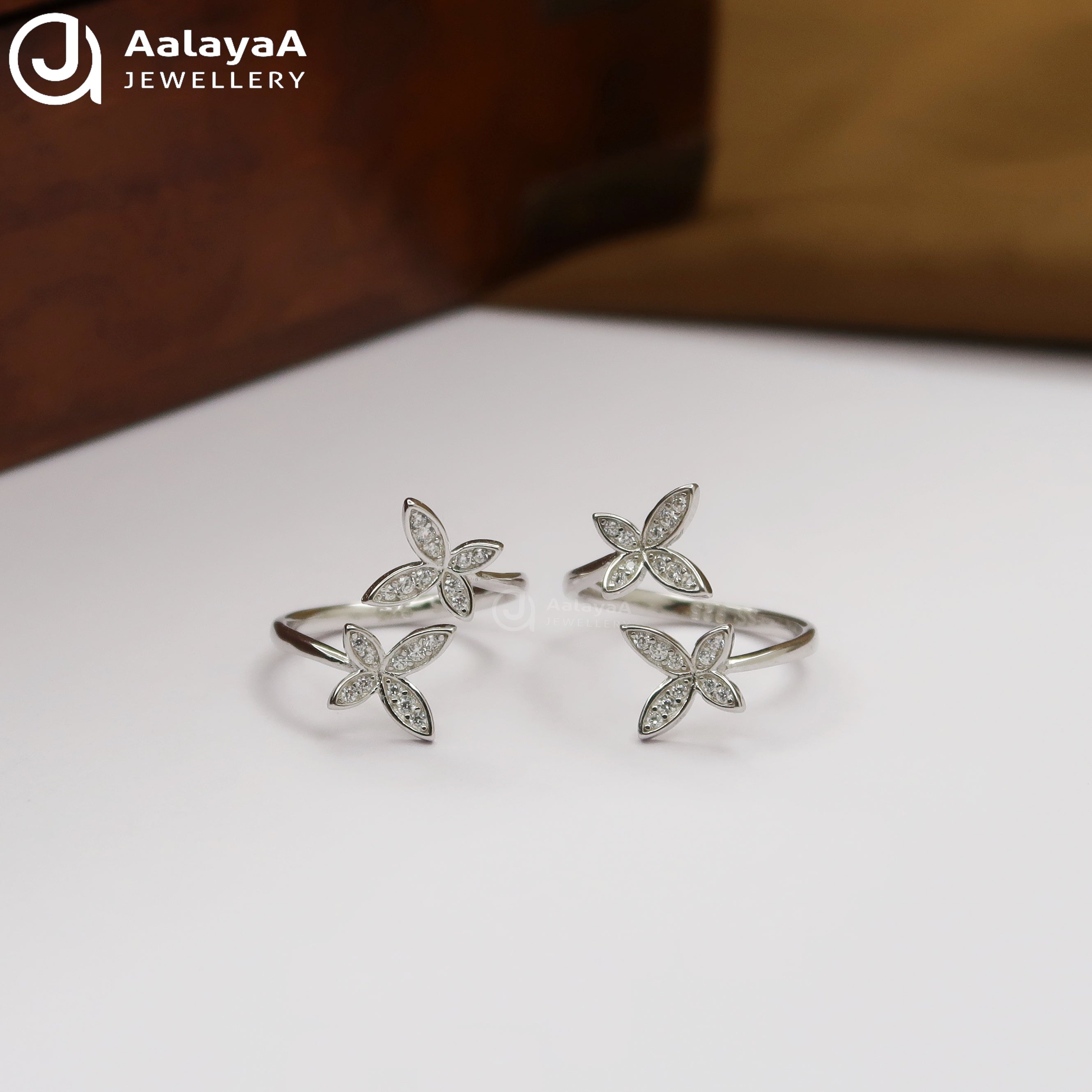 Silver Crystal Blossom Toe Ring