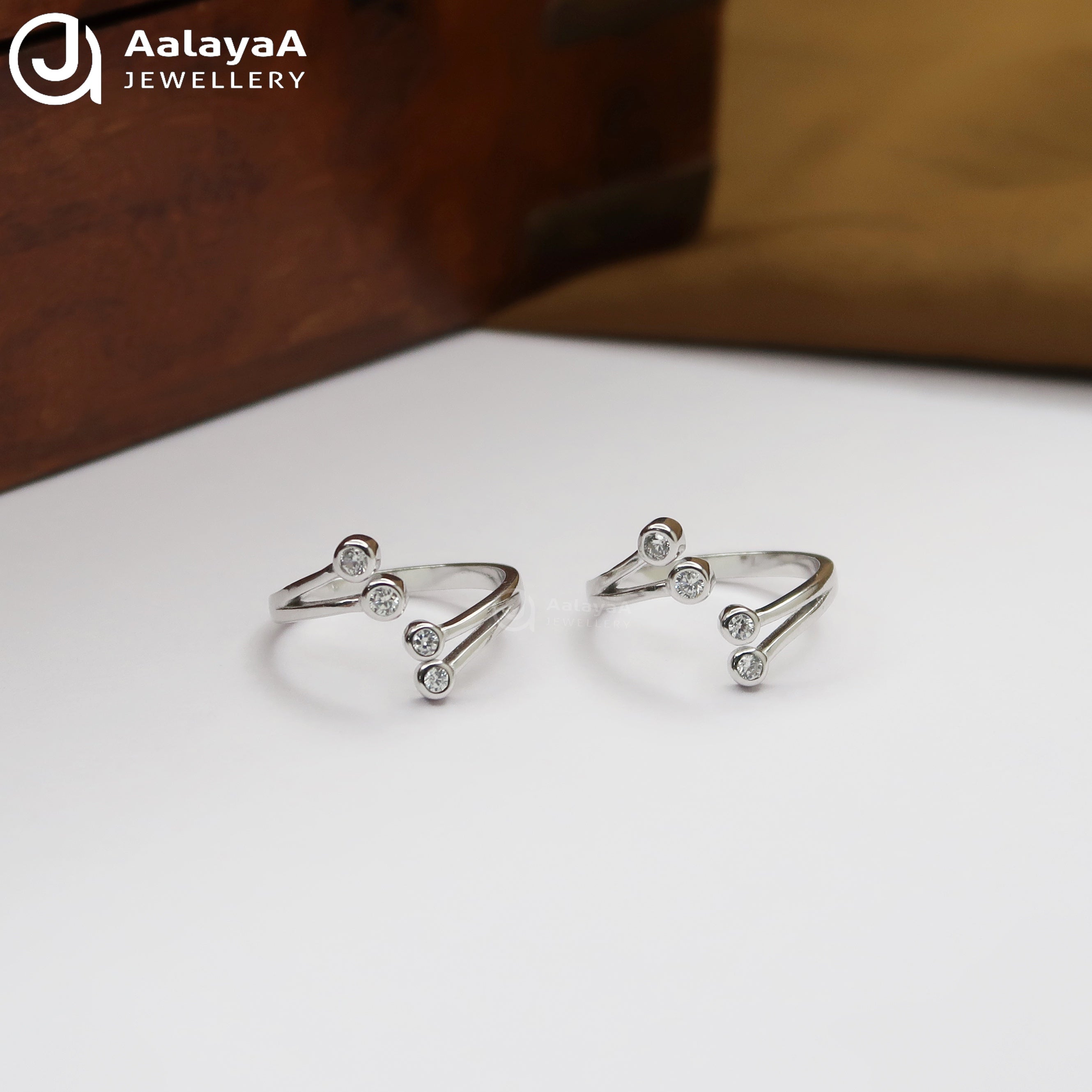 Silver Twinkle Trail Toe Ring