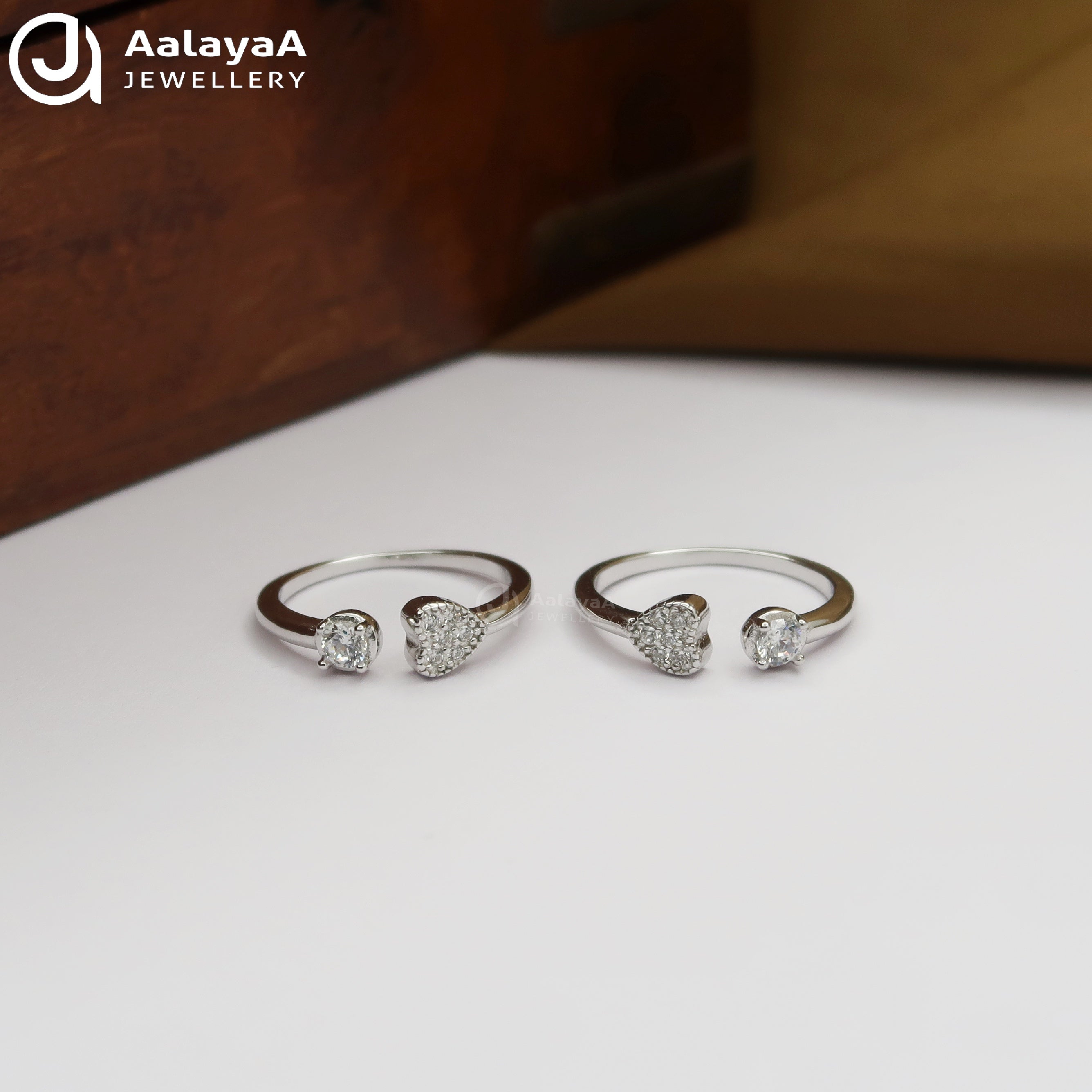 Silver Lovelight Toe Ring
