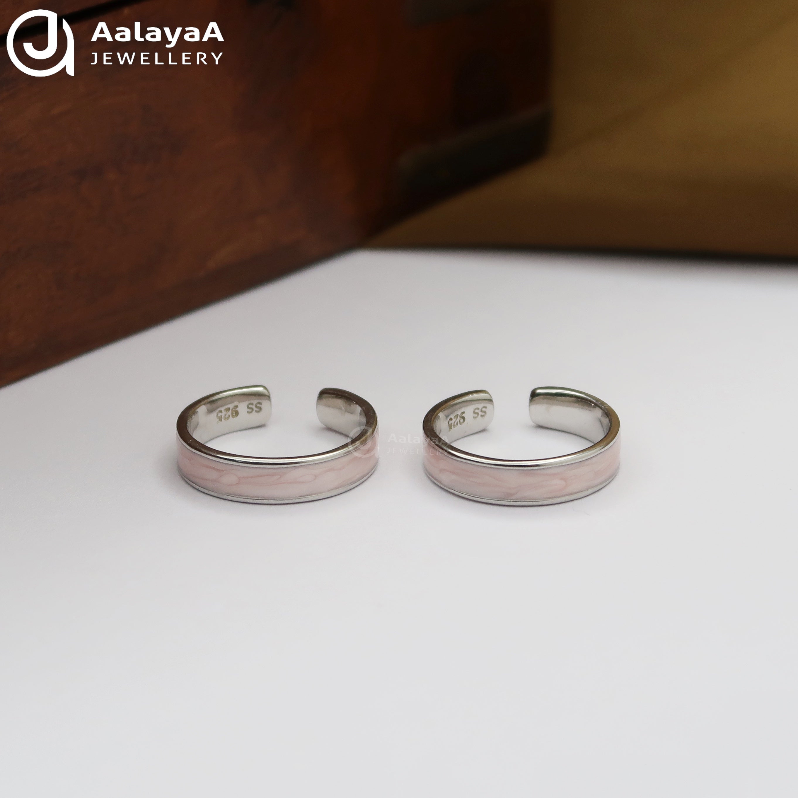 Silver Pink Mist Band Toe Ring